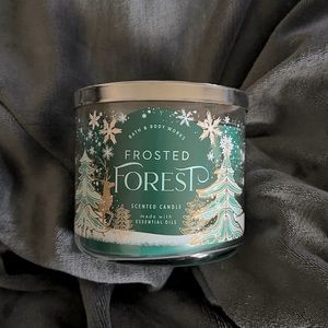 Frosted Forest - Bath & Body Works Candle
